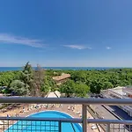 Hotel Elena And Wellness 4*