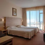 Hotel Elena And Wellness 4*