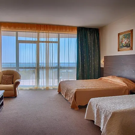 Elena And Wellness 酒店 4*