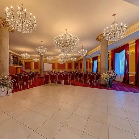 Elena And Wellness Hotel
