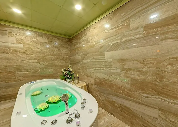 Elena And Wellness 4* גולדן סנדס