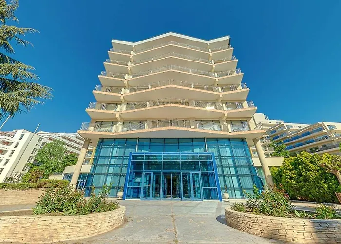 Elena And Wellness فندق