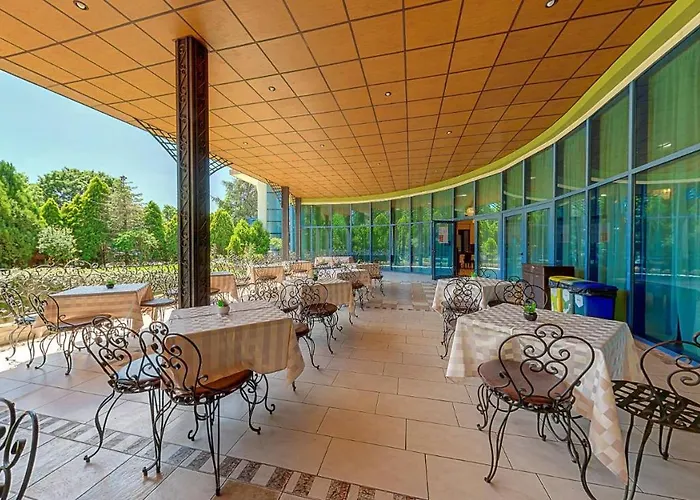 Hotel Elena And Wellness 4*