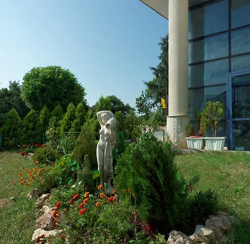 מלון Elena And Wellness