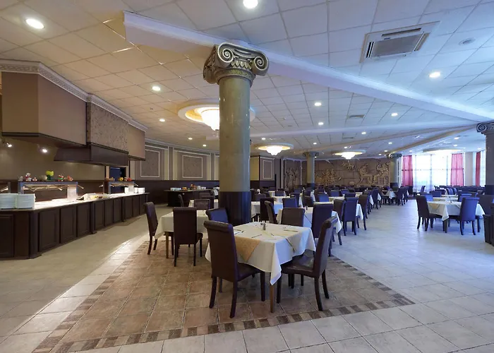 Elena And Wellness גולדן סנדס